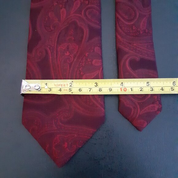 Hugo Boss Deep Red Paisley 100% Silk Tie - Picture 9 of 10
